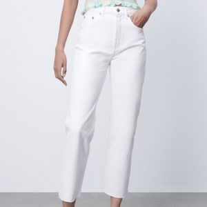 Zara size 6 white high rise jeans